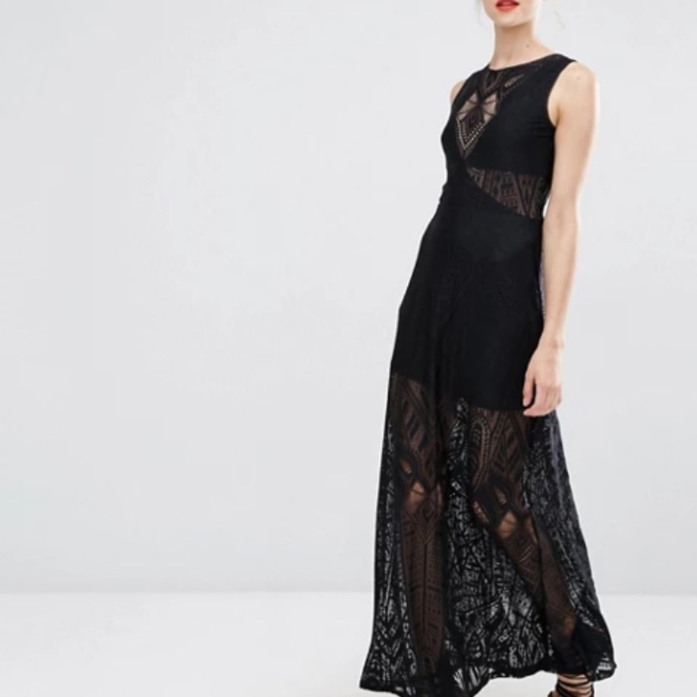 BCBG MaxAzria Sleeveless Maxi Dress in Lace XS